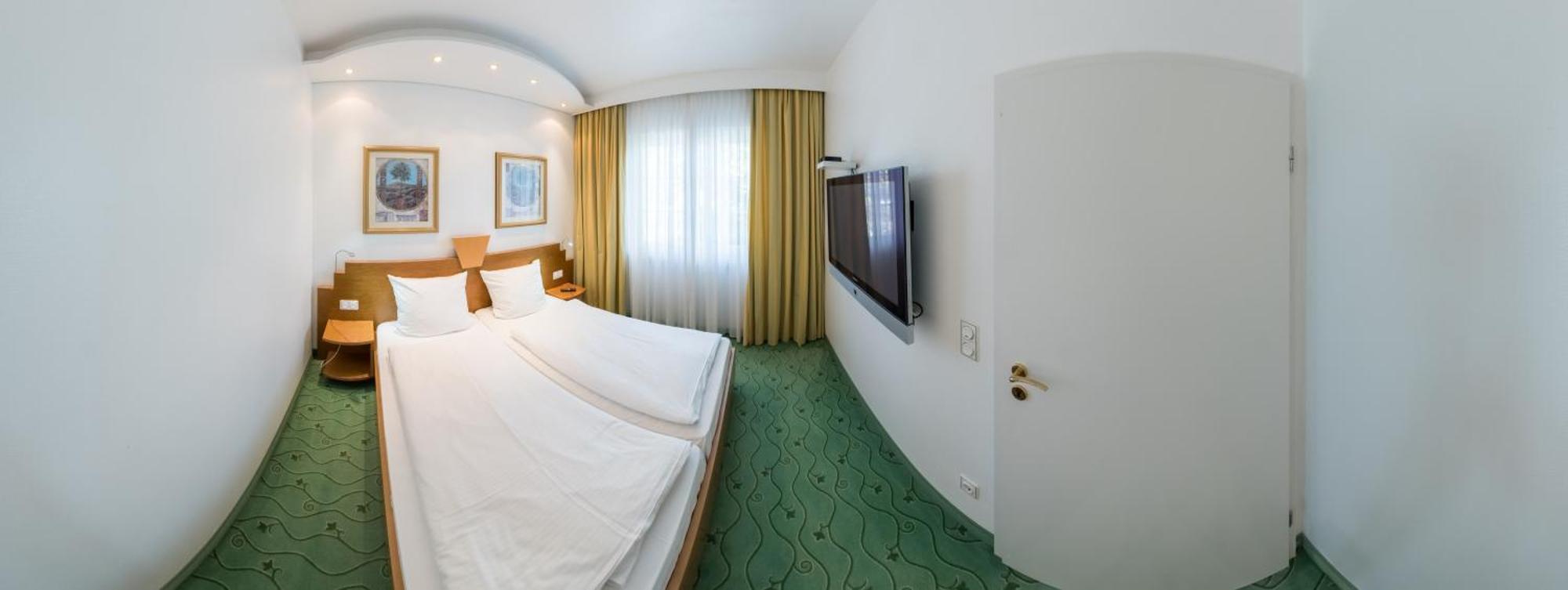 Hotel Villa Im Park Dusseldorf Room photo
