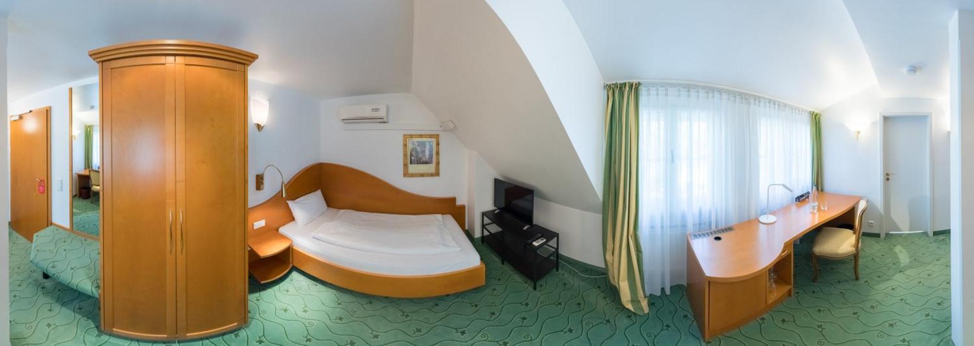 Hotel Villa Im Park Dusseldorf Room photo